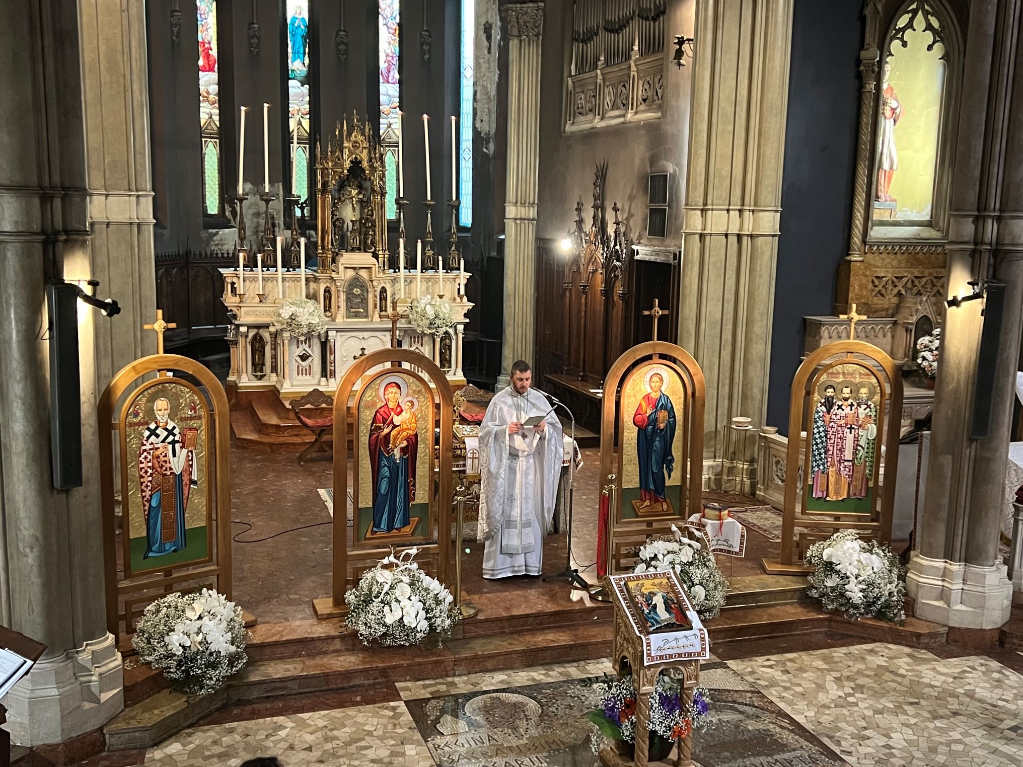 Orari delle celebrazioni della Settimana Santa, Domenica di Pasqua e della Settimana del Rinnovamento